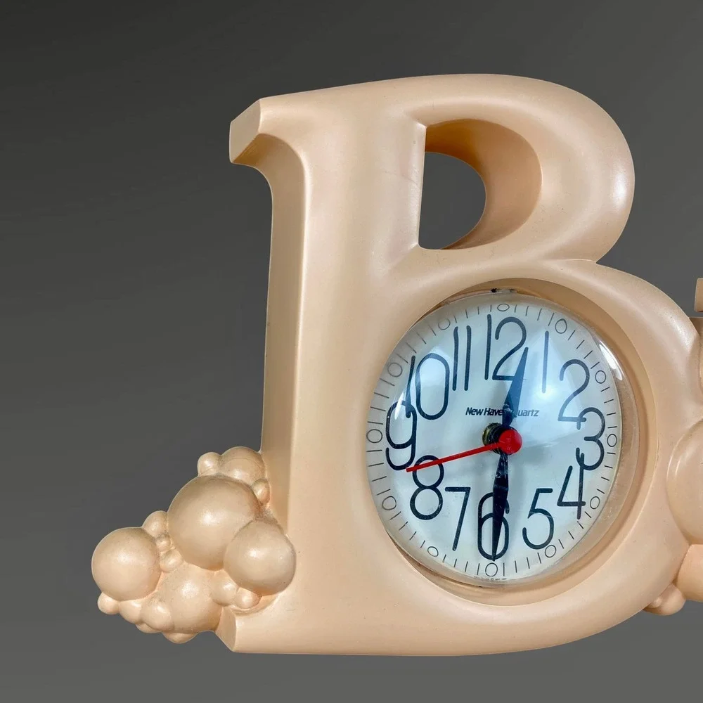 Burwood Bubble Bath Wall Clock Fish Shell Wall Pockets Peach Bathroom 1980s